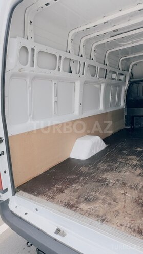 Ford Transit-14
