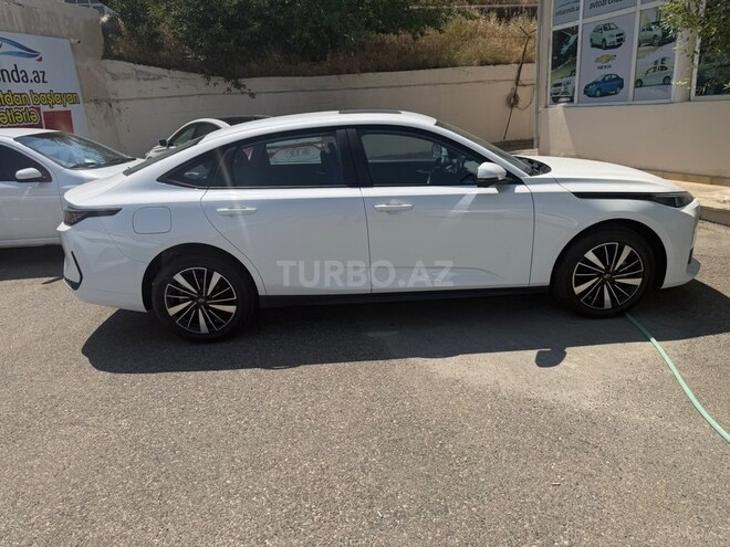 Changan Qiyuan A05-3