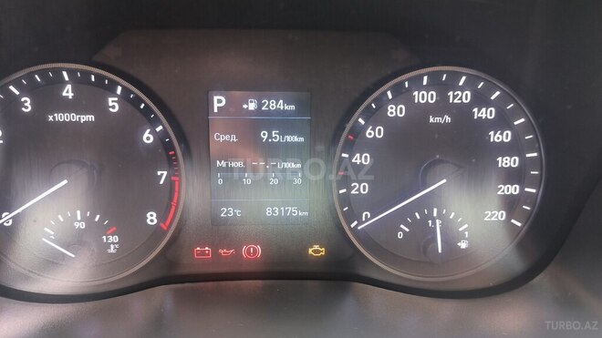 Hyundai Accent-6