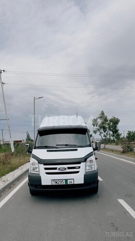 Ford Transit-1