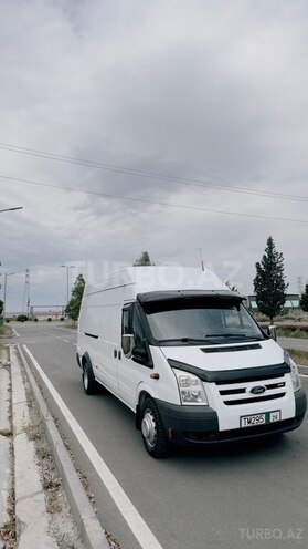 Ford Transit-2