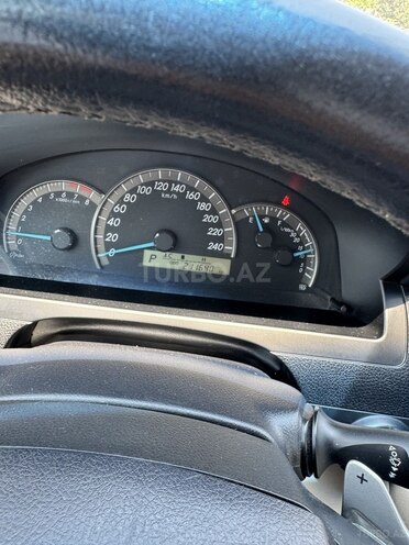 Toyota Camry-7