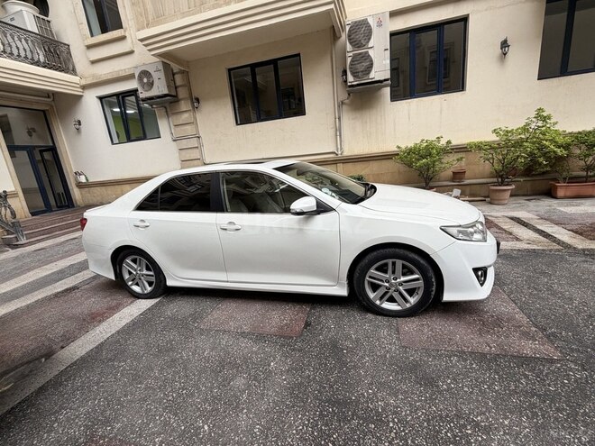 Toyota Camry-4