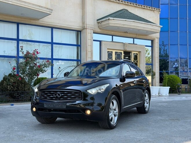 Infiniti FX35-2