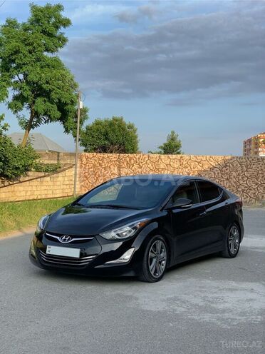 Hyundai Elantra-1