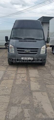 Ford Transit-1