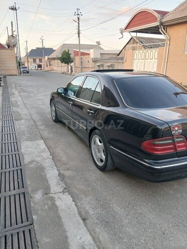 Mercedes E 240-9