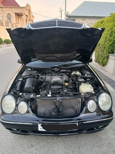 Mercedes E 240-7