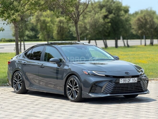 Toyota Camry-1