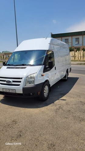 Ford Transit-3