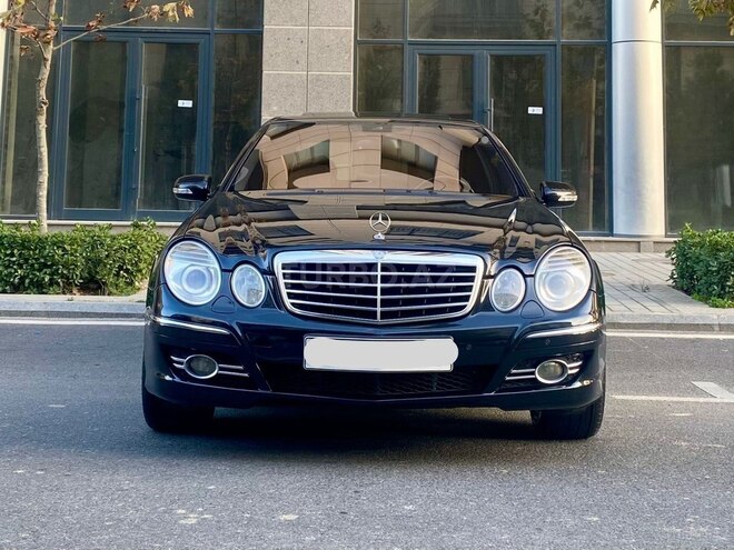 Mercedes E 220-1