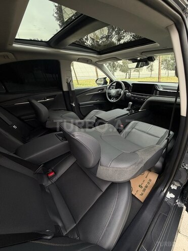 Toyota Camry-14