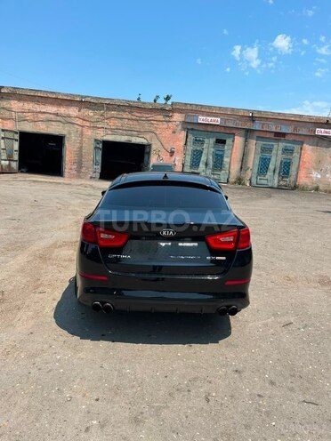 Kia Optima-4