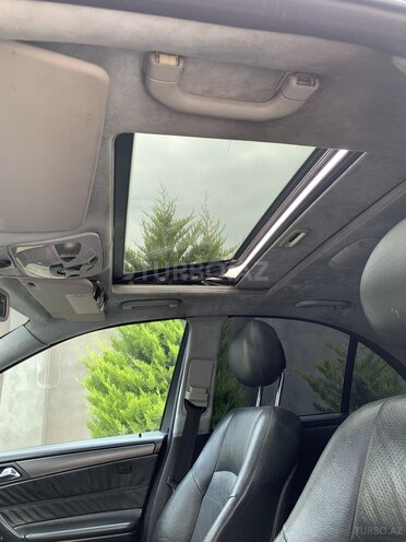 Mercedes C 320-9