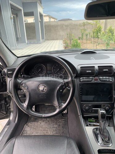 Mercedes C 320-11