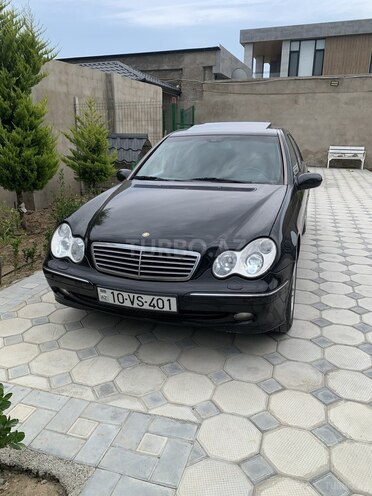 Mercedes C 320-1