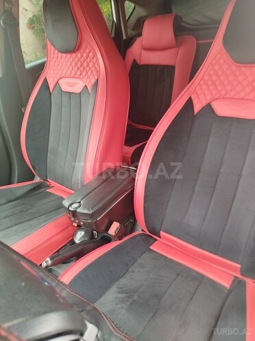Ford Fiesta-7