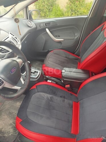 Ford Fiesta-5