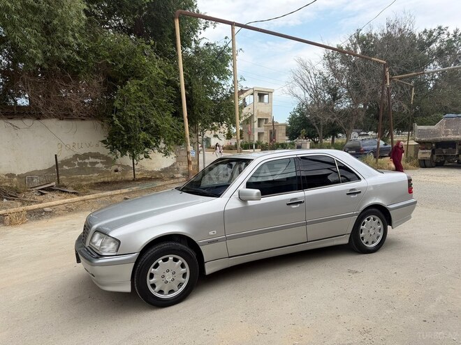 Mercedes C 180-4