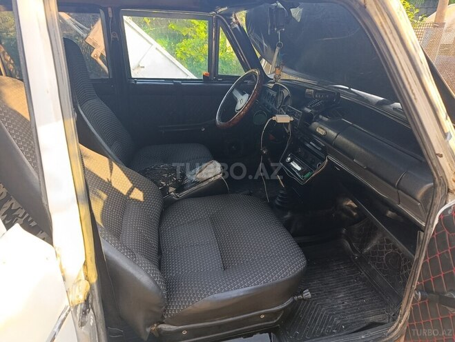 LADA (VAZ) 2106-5
