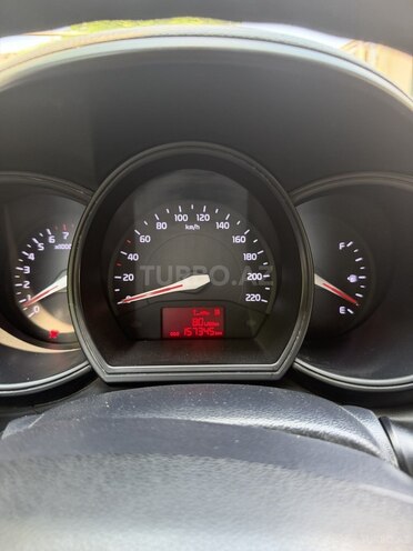Kia Rio-4