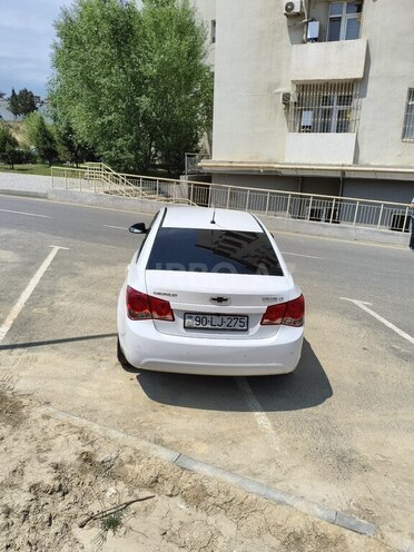 Chevrolet Cruze-10