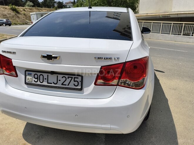 Chevrolet Cruze-9