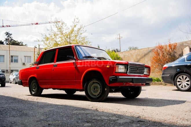 LADA (VAZ) 2107-4