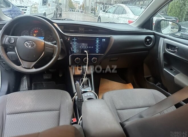 Toyota Corolla-4