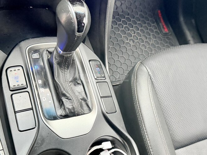 Hyundai Santa Fe-4