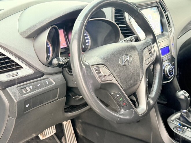Hyundai Santa Fe-5