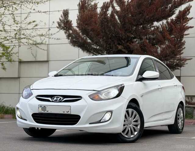 Hyundai Accent-1