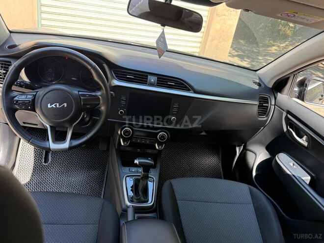 Kia Rio-6
