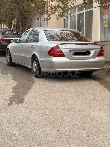 Mercedes E 240-7