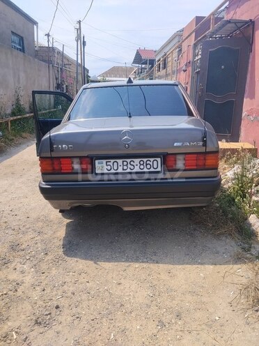 Mercedes 190-2