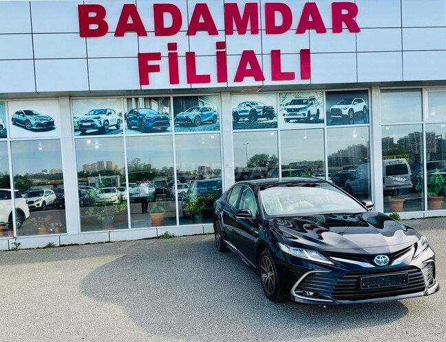 Toyota Camry-3