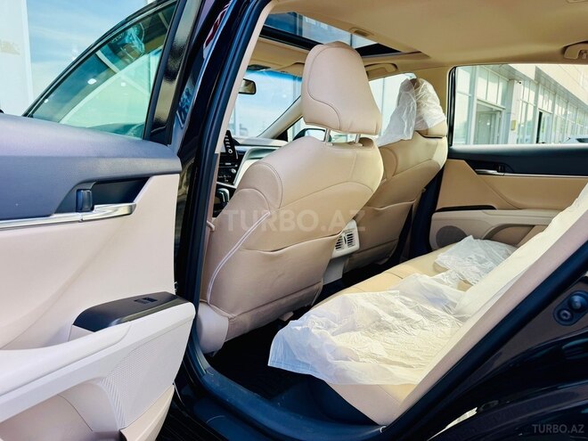 Toyota Camry-8