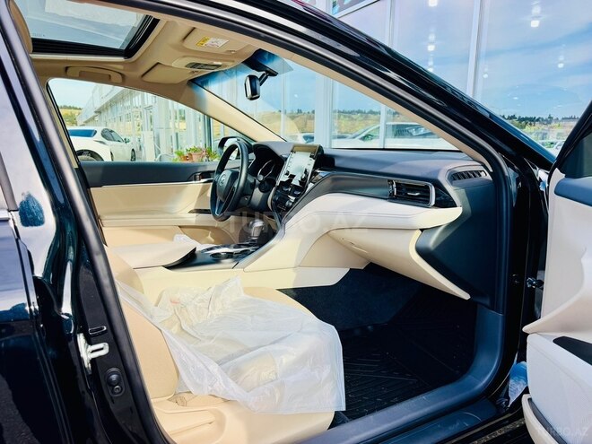 Toyota Camry-10