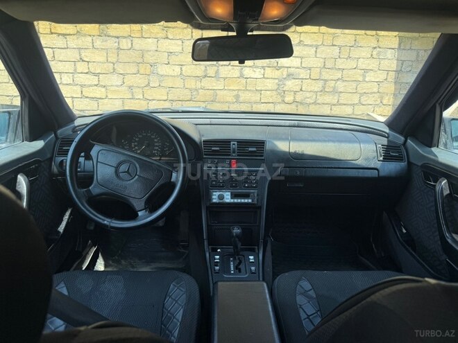 Mercedes C 220-9