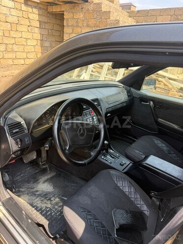 Mercedes C 220-10