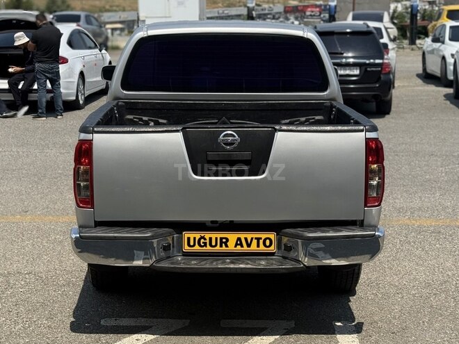 Nissan Navara-7