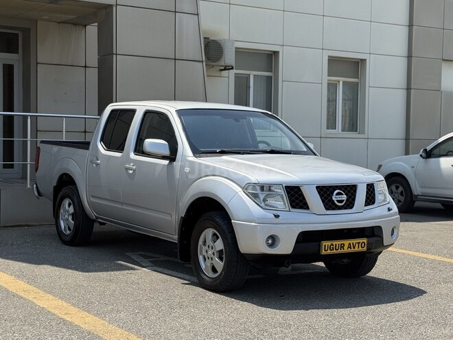 Nissan Navara-2