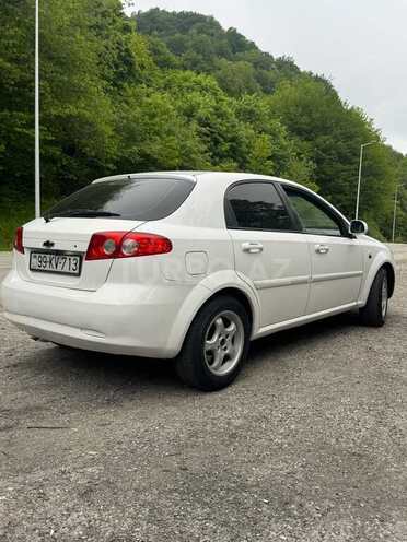 Chevrolet Lacetti-2