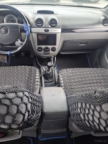 Chevrolet Lacetti-7