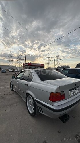 BMW 325-3