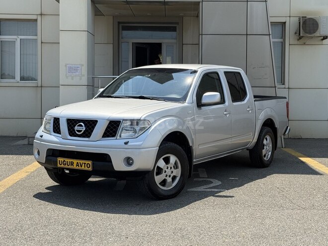 Nissan Navara-1