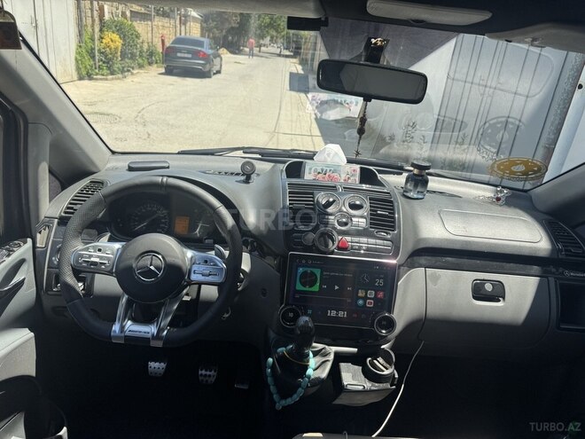 Mercedes Vito 111 CDI-13