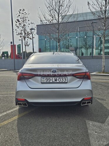Toyota Avalon-2