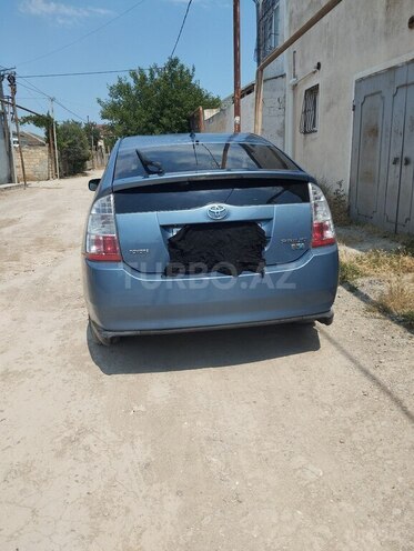 Toyota Prius-2