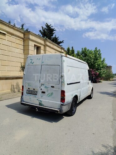 Ford Transit-4